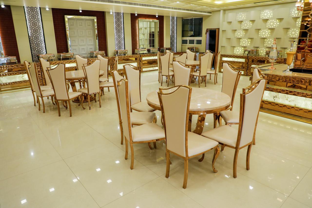 Hotel The Grand Parisian à Delhi  Extérieur photo