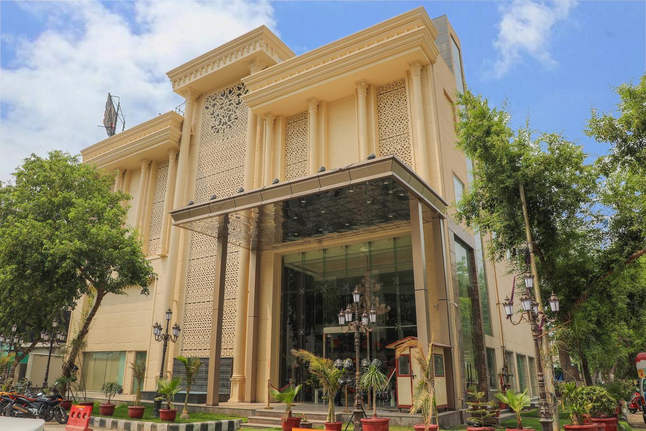 Hotel The Grand Parisian à Delhi  Extérieur photo