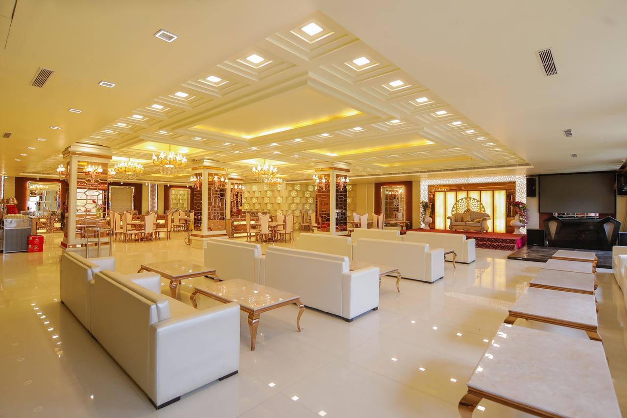 Hotel The Grand Parisian à Delhi  Extérieur photo