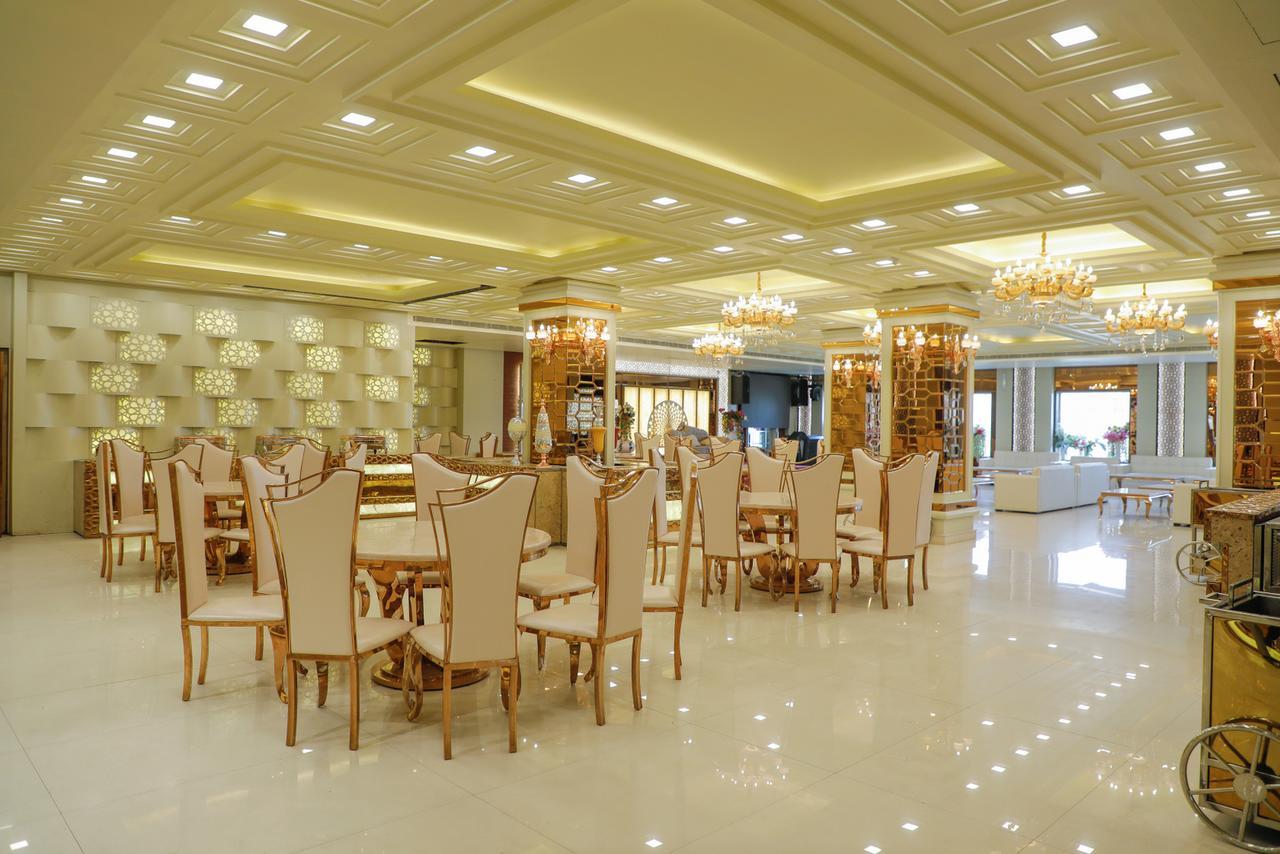 Hotel The Grand Parisian à Delhi  Extérieur photo